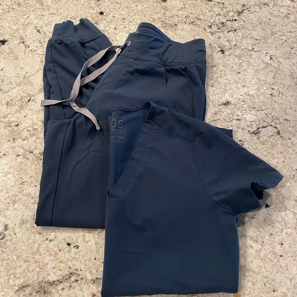 Navy blue Figs